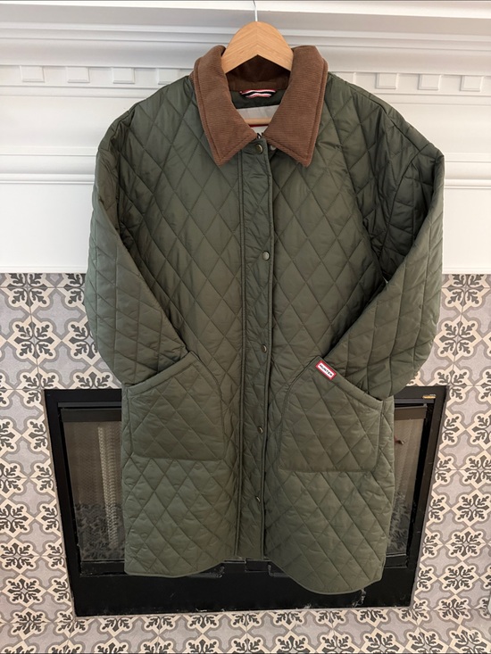 Hunter Jackets & Blazers - RARE Hunter Quilted Barn Jacket Puffer LONG Corduroy Collar Green NWT L M